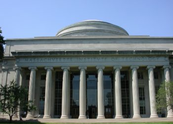 미국 대학은 유학생이 봉