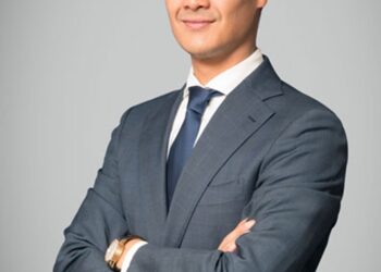 “니네가 그렇게 비싸?” 방정오 전 TV조선 대표 배임혐의, 시민단체들 경찰에 고발 