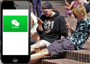 위챗 VS 아이폰의 ‘치킨게임’