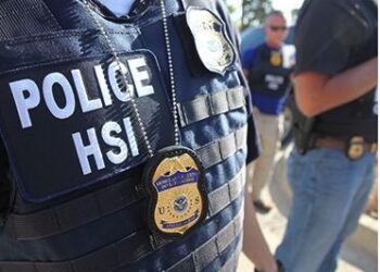 무비자 입국해 불법취업 한국인 13명 체포