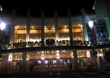 “드디어 극장문 열었다” OC 등 5개 카운티 봉쇄 대폭 완화