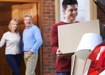 “20대 미국인 절반 부모 집에 얹혀 살아”..대공황 이후 최대 