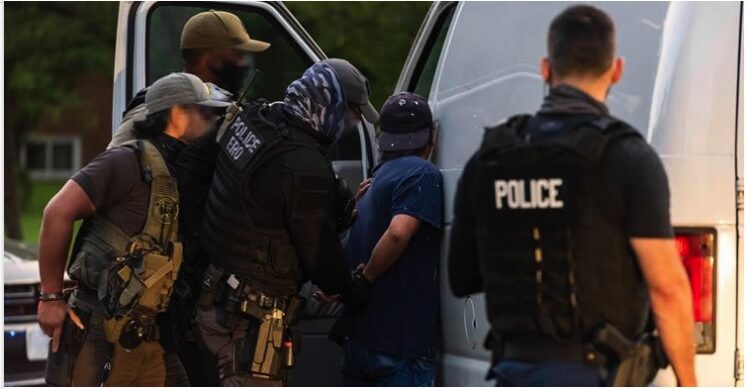 “불체자들, 집에 있다 당했다” 이 와중에..LA 등 전국서 9만여명 체포