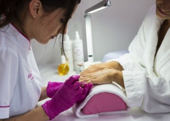 🔼분석🔽 네일살롱 리오프닝 왜 집착..우리가 몰랐던 현실?.