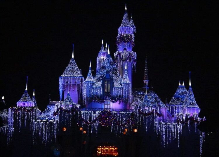 디즈니 ‘쇼크’, 직원 2만 8,000명 해고 통보..”이제 시작에 불과”