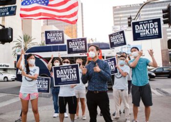“월1,000달러 소득보장” 돌풍 앤드류 양, 데이빗 김 지지 선언 