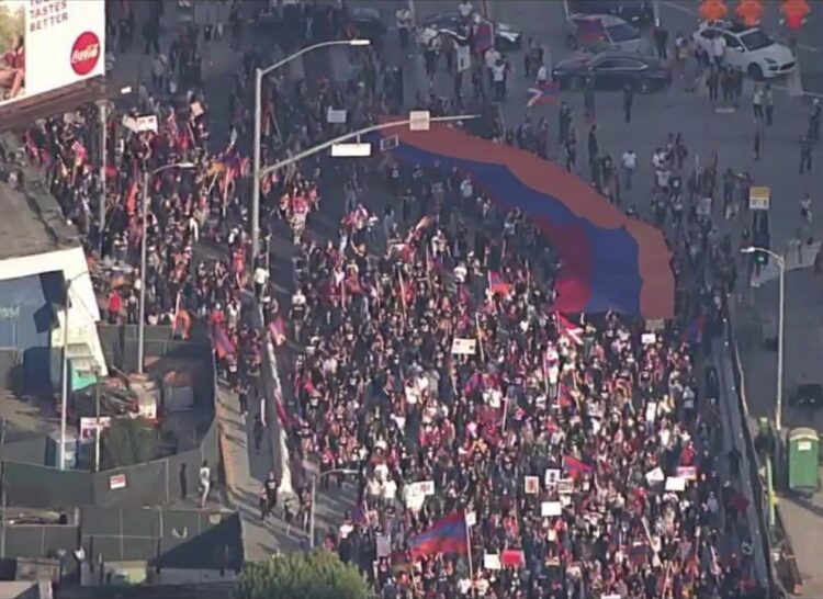 아르메니안 2만여명 베벌리힐스 인근서 시위 