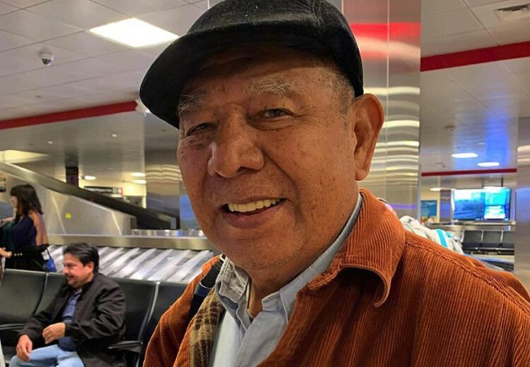 “할아버지는 음모론을 믿으셨어요”