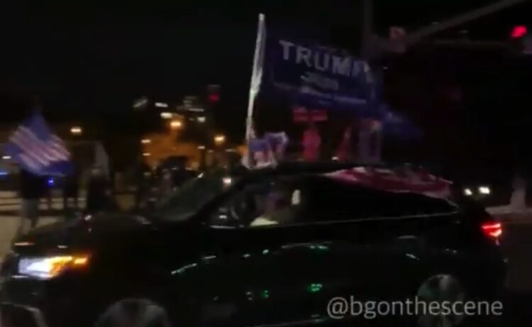 “빠르면 5일 퇴원”..트럼프, 입원 중 깜짝 외출