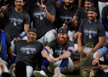 다저스 월드시리즈 우승 자격없다