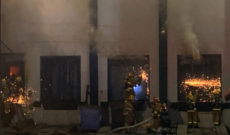 다운타운 샌줄리안 봉제공장 건물 화재