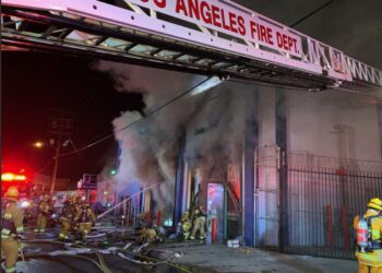 다운타운 샌줄리안 봉제공장 건물 화재