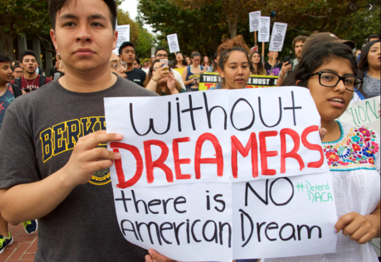 DACA 소송, 트럼프 행정부 패소…법원, “신규신청 재개하라”판결