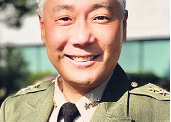 한인 최고위 셰리프국 간부, 애플 보안책임자에 아이패드 200대 요구