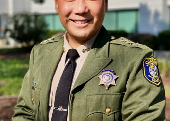 한인 최고위 셰리프국 간부, 애플 보안책임자에 아이패드 200대 요구