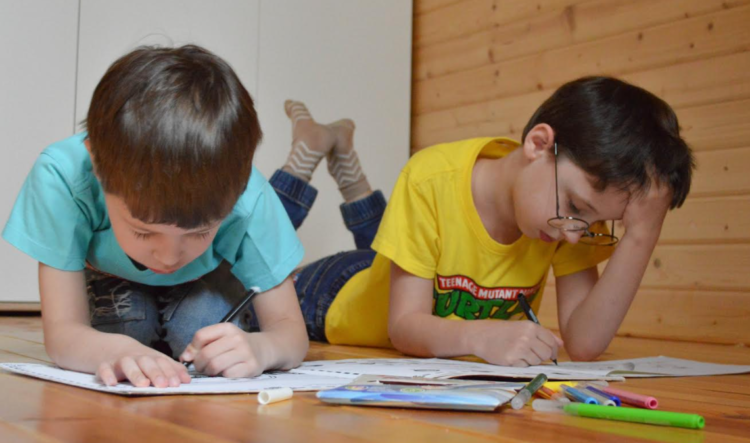 “과외는 의무, 재수(Gap Year) 필수?”…코로나 세대, 학력저하 심각