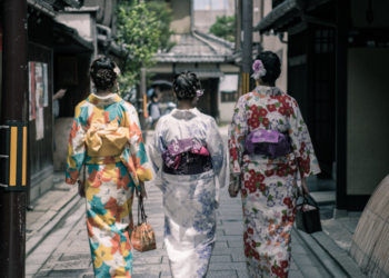 일본 자살자, 코로나 사망보다 많아..팬데믹 취약 여성 자살 급증