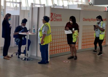 “재앙으로 가는 미국, 하루 감염자 20만명, 사망자 2배 치솟을 것”