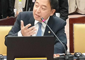 금태섭 “추미애, 윤석열 갈등, 문 대통령의 책임회피때문”