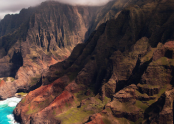 하와이서 거대 지하담수호 발견..올림픽 수영장 140만개 규모