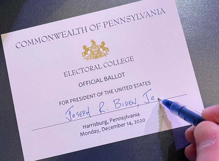 배신투표 선거인 한 명도 없었다… 바이든 당선 확정