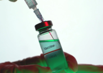 백신 확보 못한 한국..계약한 아스트라제네카는 연내 승인 어려워