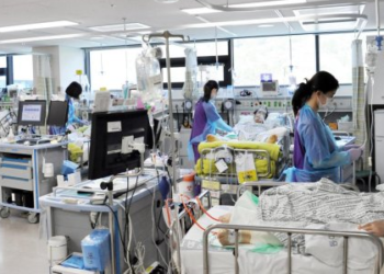 병상 배정 못 받아 기다리던 환자 4명 숨져…한국, 이제 병상이 없다