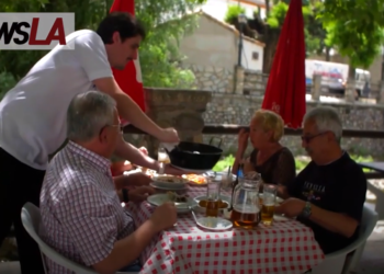 식당 야외영업 재개, 연방법원이 결정한다.