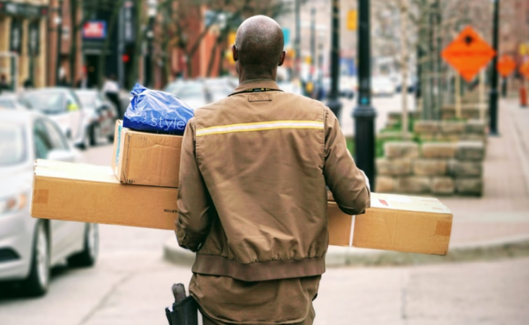 속 터지는 커브사이드 픽업.. 기다리다 지친다.