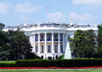 연방법무부, 대통령 사면권행사 뇌물수수 정황포착..백악관 수사