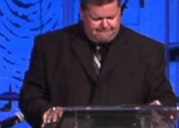 실내예배 강행 초대형교회 유명목사, 코로나 사망 