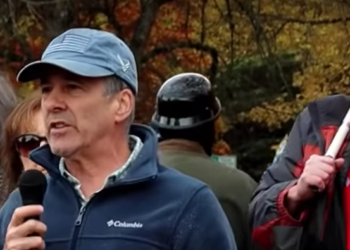 “코로나는 감기, 마스크 안쓴다” 의사, 면허정지