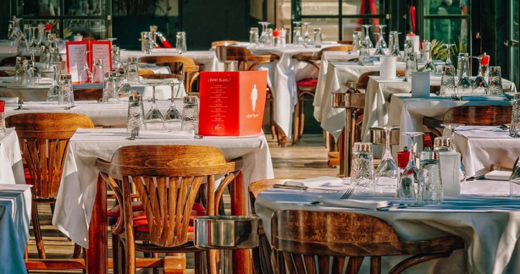 팬데믹  폐업 미 식당 11만여개, 전체 17%…6개월내 줄폐업 우려 