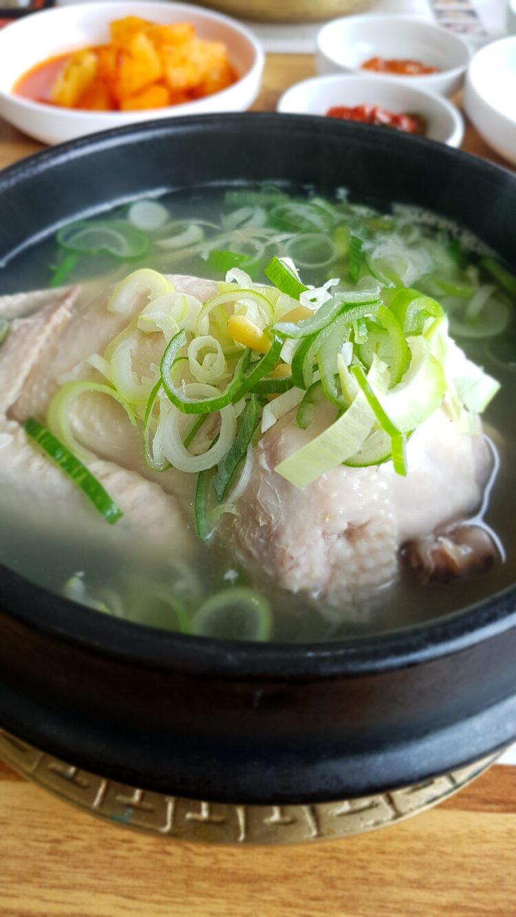 팬데믹에도 한인타운 맛집은 여전