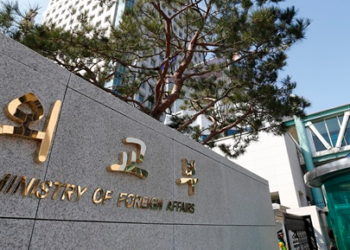 병역미필자 단수여권 폐지..5년기한 복수 여권 발급