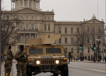 무장 시위대 집결 중…미 전국 초비상