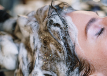 한 웅큼씩 머리 빠지는 샴푸, 미국서 집단소송 