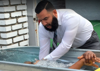 ‘동성애 혐오’ 설교 LA 교회서 폭발물 터져 