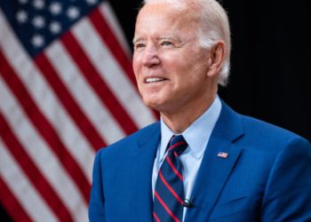 바이든  “아시아계 인종차별 용납 못해” 행정 메모 서명