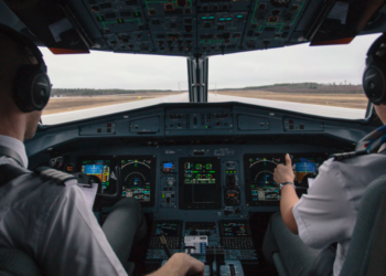 팬데믹에 비행횟수 급감 조종사들 실수 속출 ‘아찔’