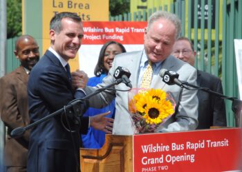 LA 4지구 탐 라본지 전 시의원 별세