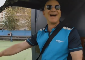 베조스, 아마존 CEO사임..”자선 사업할 것”