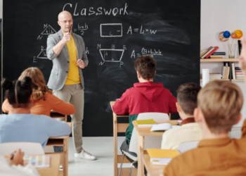 ‘대면수업 재개 속도전’ 바이든, CDC 권고안 지지