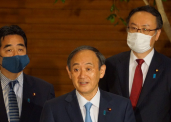 스가 총리가 5개월째 관저 입주 안하는 이유