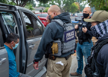 추방중단 행정명령 무효…법원, 무기한 효력정지 판결