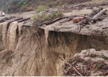 붕괴된 1번 하이웨이, 여름에나 개통 가능