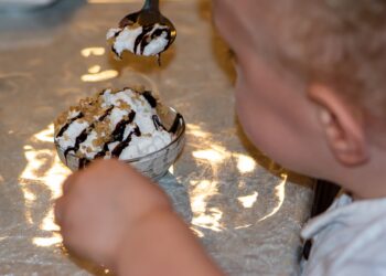 유행병처럼 번지는 미 아동 비만…10세 이하 18%