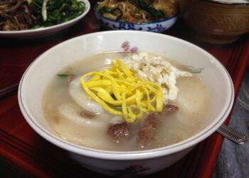 “그래도 설날은 설날인가 봅니다”