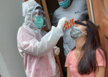 “항문 면봉 PCR 검사 면제해달라” 일본, 중국에 요청