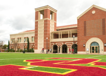 USC에 LA시 7번째 백신 접종센터..9일부터 운영